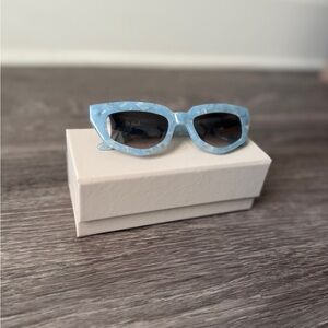 DEZI On Read Sunglasses